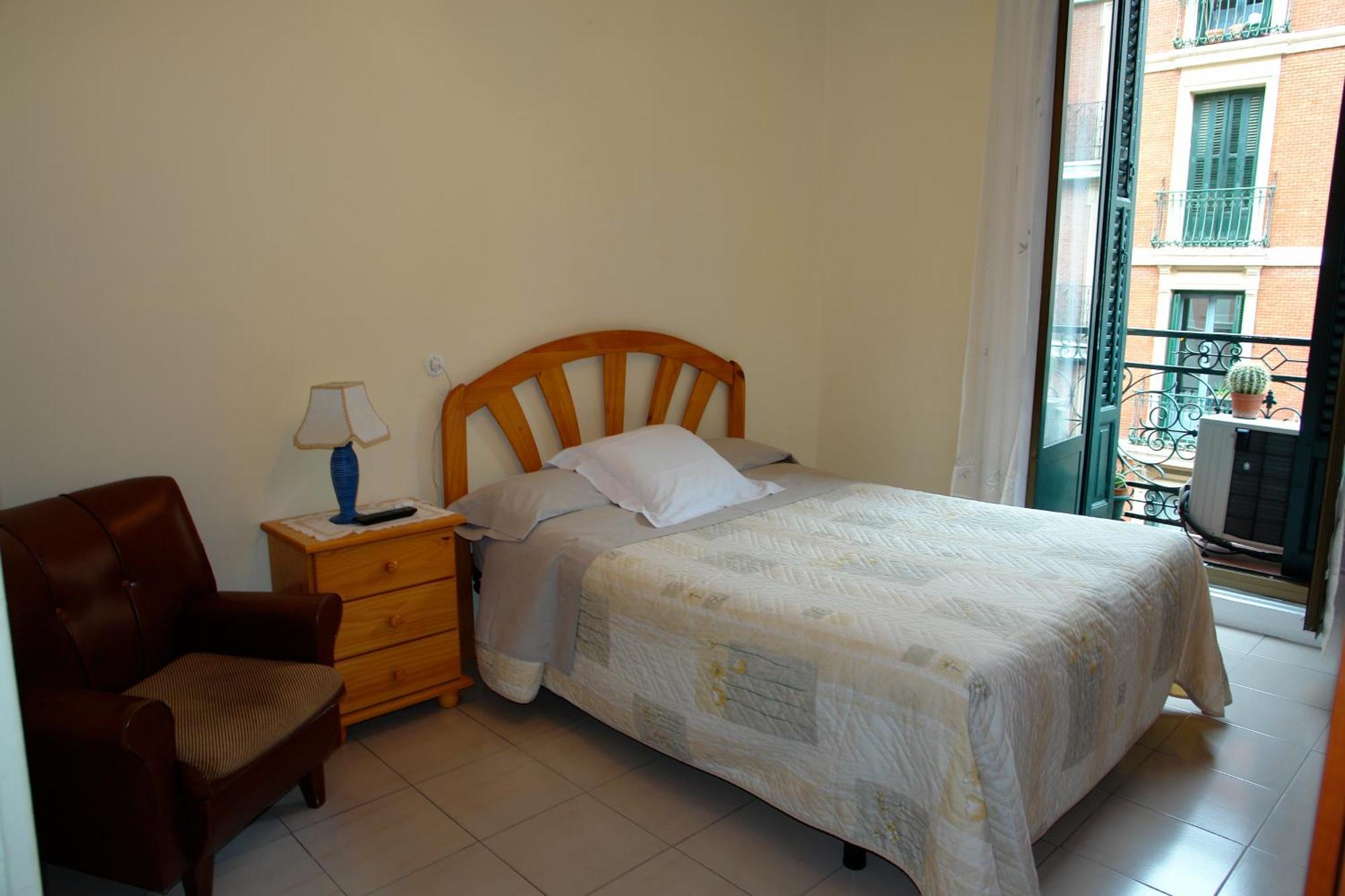 Hostal Dos Naciones มาดริด ภายนอก รูปภาพ
